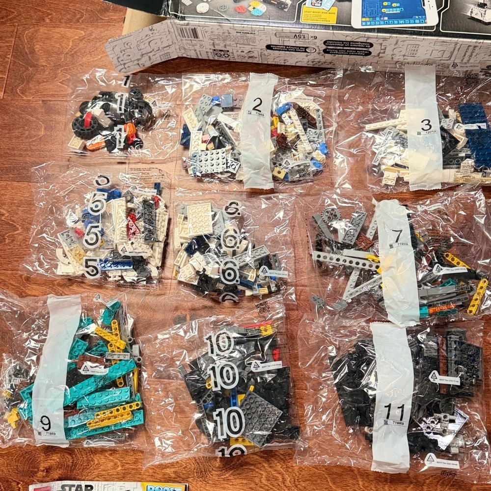 LEGO Star Wars 75253 Boost Droid Commander R2-D2 Complete Open Box **READ - Picture 3 of 10